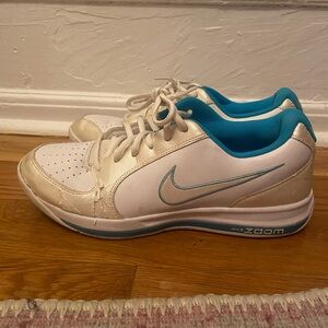 Vintage Nike Sneakers!